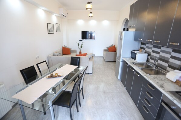 都會公寓, 3 間臥室, 城市景 | 私人廚房 | 雪櫃、微波爐、咖啡機/沖茶器