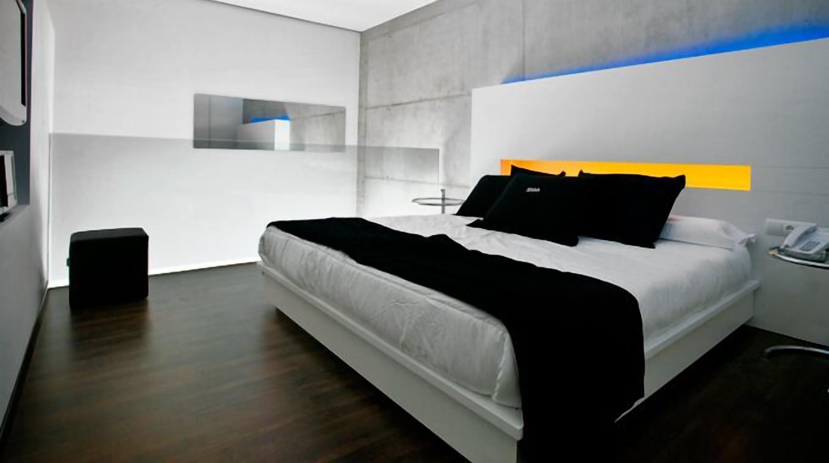 In-room safe, individually decorated, soundproofing, free WiFi