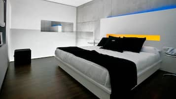 Superior Double Room (Daikiri) | In-room safe, individually decorated, soundproofing, free WiFi