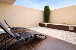 Habitación doble superior (Daikiri) | Terraza o patio