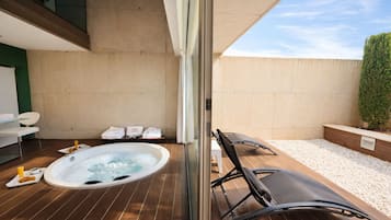 Superior Double Room (Daikiri) | Terrace/patio