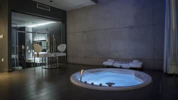 Superior Double Room (Daikiri) | Private spa tub