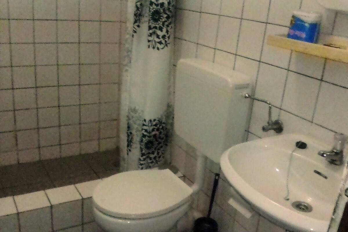 Buồng tắm vòi sen