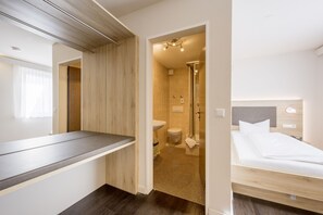 Classic Single Room | Free WiFi, bed sheets - Landhotel Traube (Konstanz)