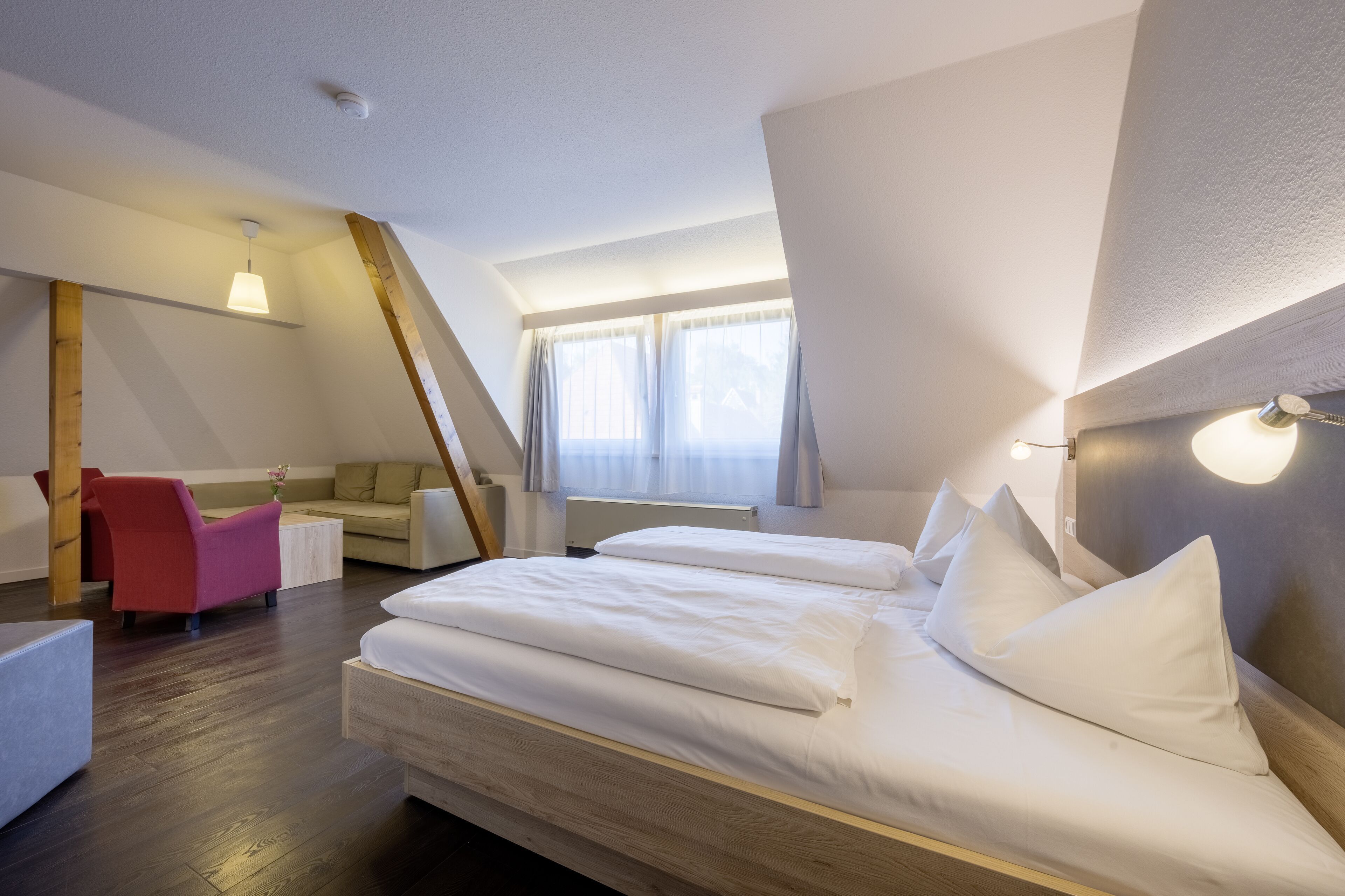 Free WiFi, bed sheets