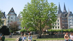 Front of property - Hotel Römerhafen (Cologne)