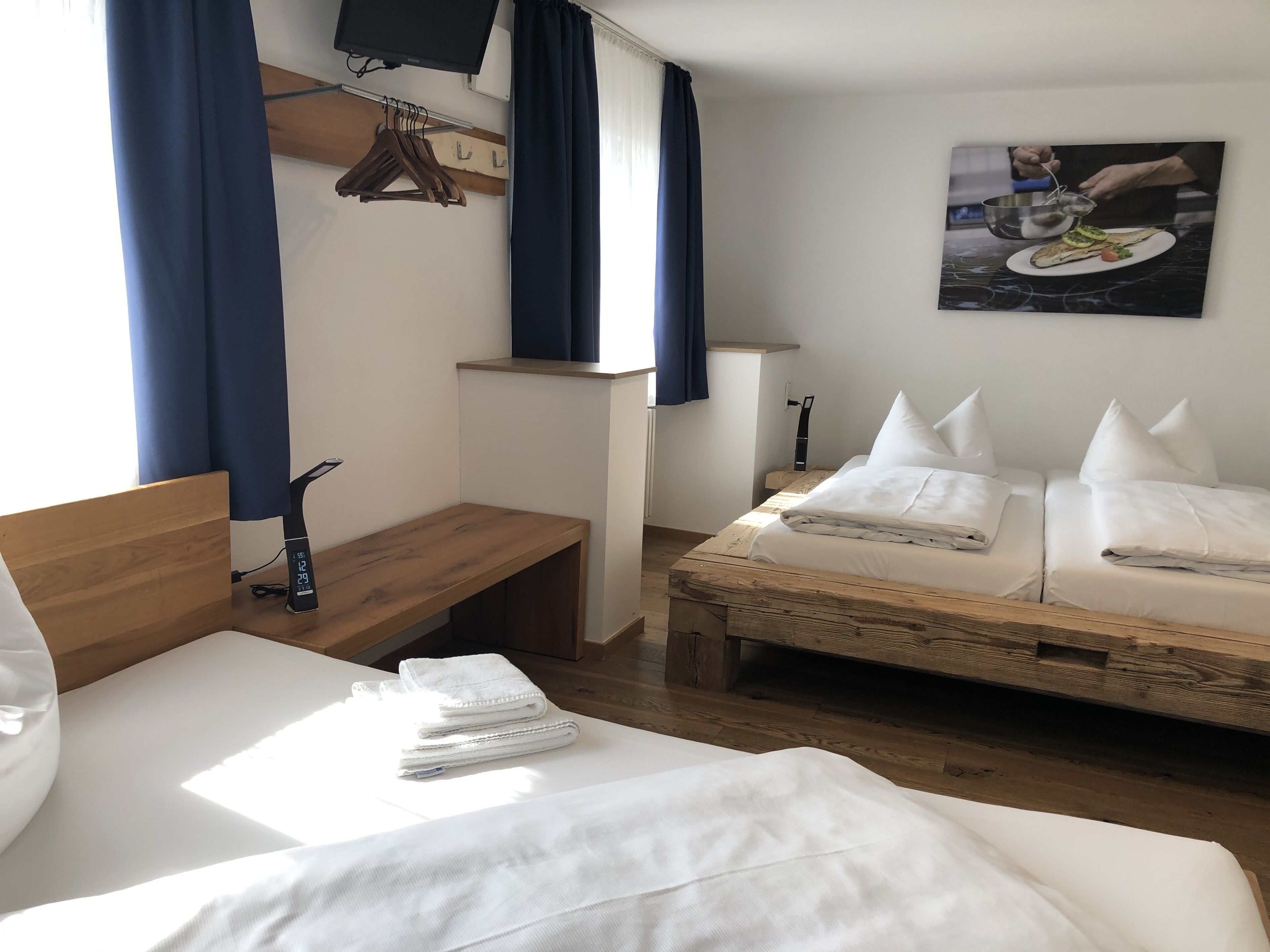 Basic Triple Room, Shared Bathroom | Soundproofing, free WiFi, bed sheets