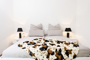Căn hộ Deluxe, 1 phòng ngủ, không hút thuốc | Bộ trải giường bằng vải cotton Ai Cập, bộ đồ giường cao cấp 