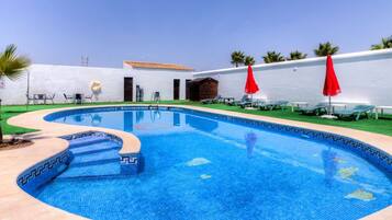 Seasonal outdoor pool, pool umbrellas, sun loungers