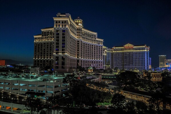 One Bedroom Fountain View | Kilátás a szobából