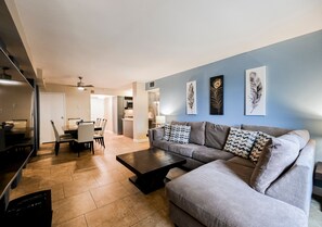 Leilighet – exclusive | Oppholdsområde | Flatskjerm-TV