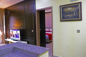 Presidential Suite, 1 Queen Bed, Non Smoking | Living room