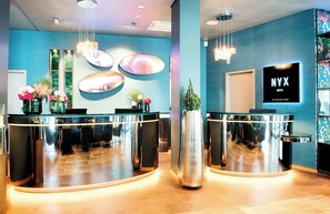 Reception - NYX Hotel Munich by Leonardo Hotels (Munich)