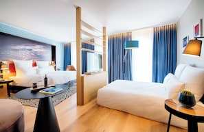 Minibar, coffres-forts dans les chambres, bureau, chambres insonorisées