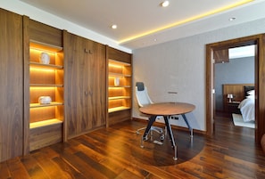 Presidential Room