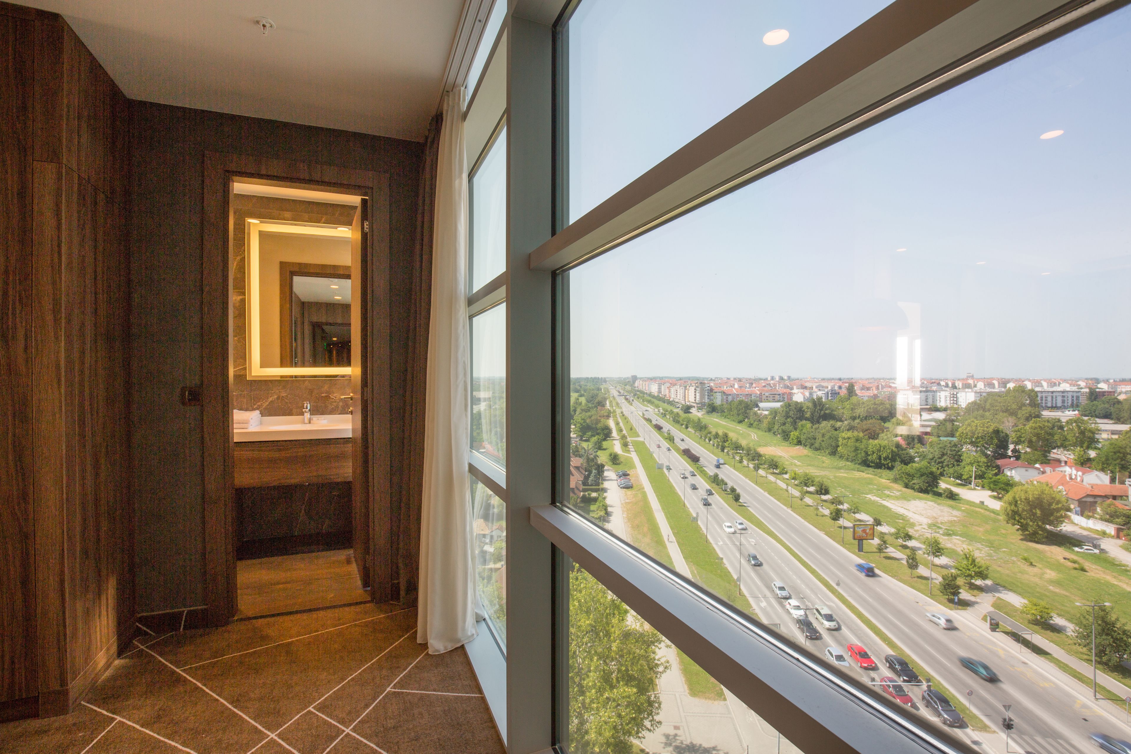 signature suite, 1 double bed | city view