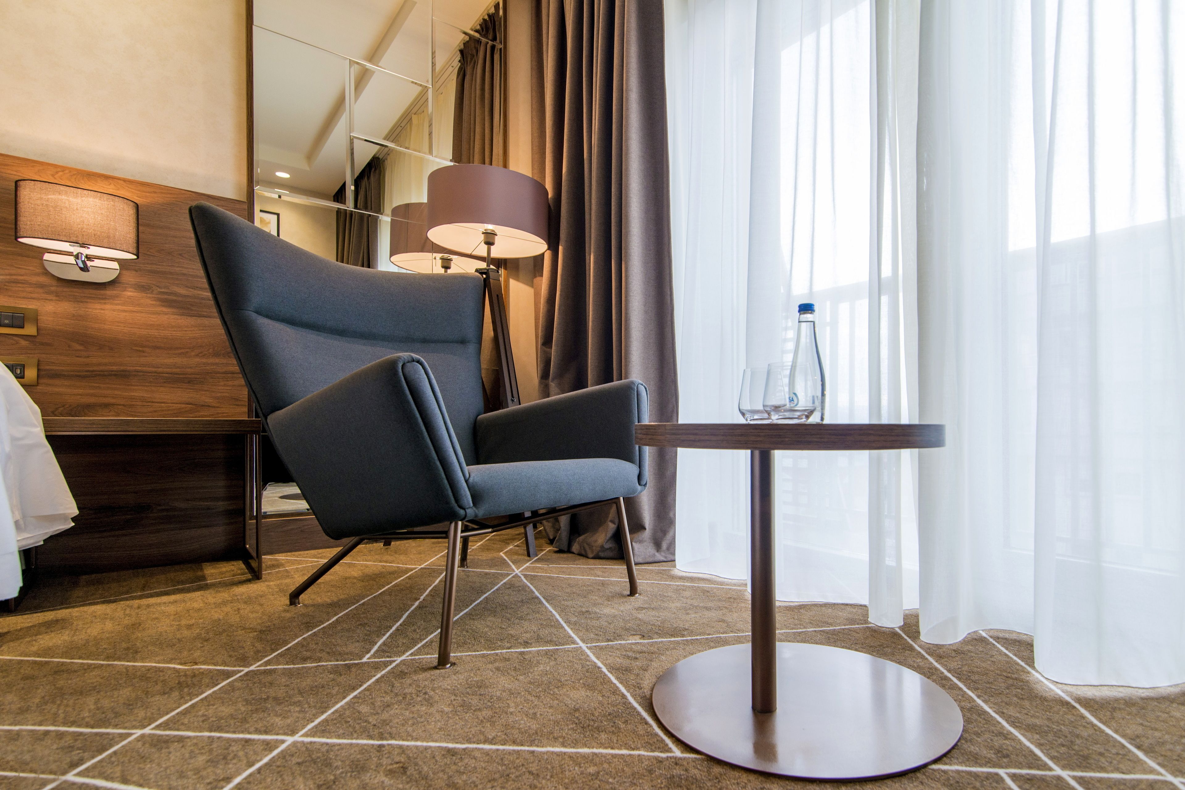 superior room, 1 double bed | hypo-allergenic bedding, minibar, in-room safe, desk