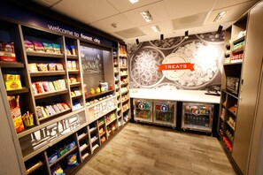 Snack bar - Hampton Inn & Suites Forest City (Forest City)
