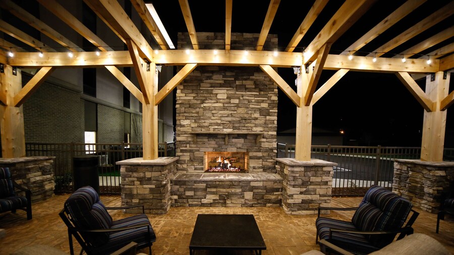 Hampton Inn & Suites Forest City