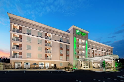 Holiday Inn & Suites Arden - Asheville Airport by IHG