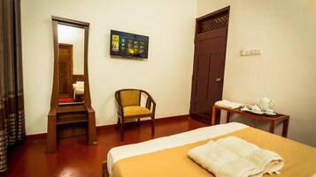 Deluxe Double Room, 1 Bedroom | Desk, free WiFi