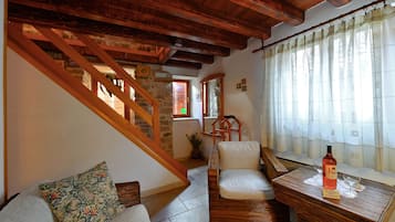 Refrigerador, placa de cocina, cafetera expreso, cafetera/tetera