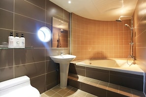 Deluxe Room | Bathroom sink - J hotel (Yangpyeong)