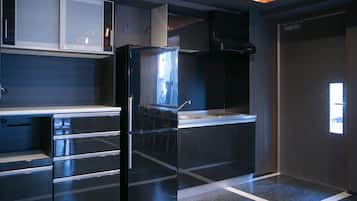 Refrigerador y microondas