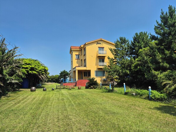 Exterior - Jun House - Hostel (Jeju City)