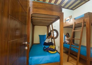 Free WiFi - Dorme Tree (Labuan Bajo)