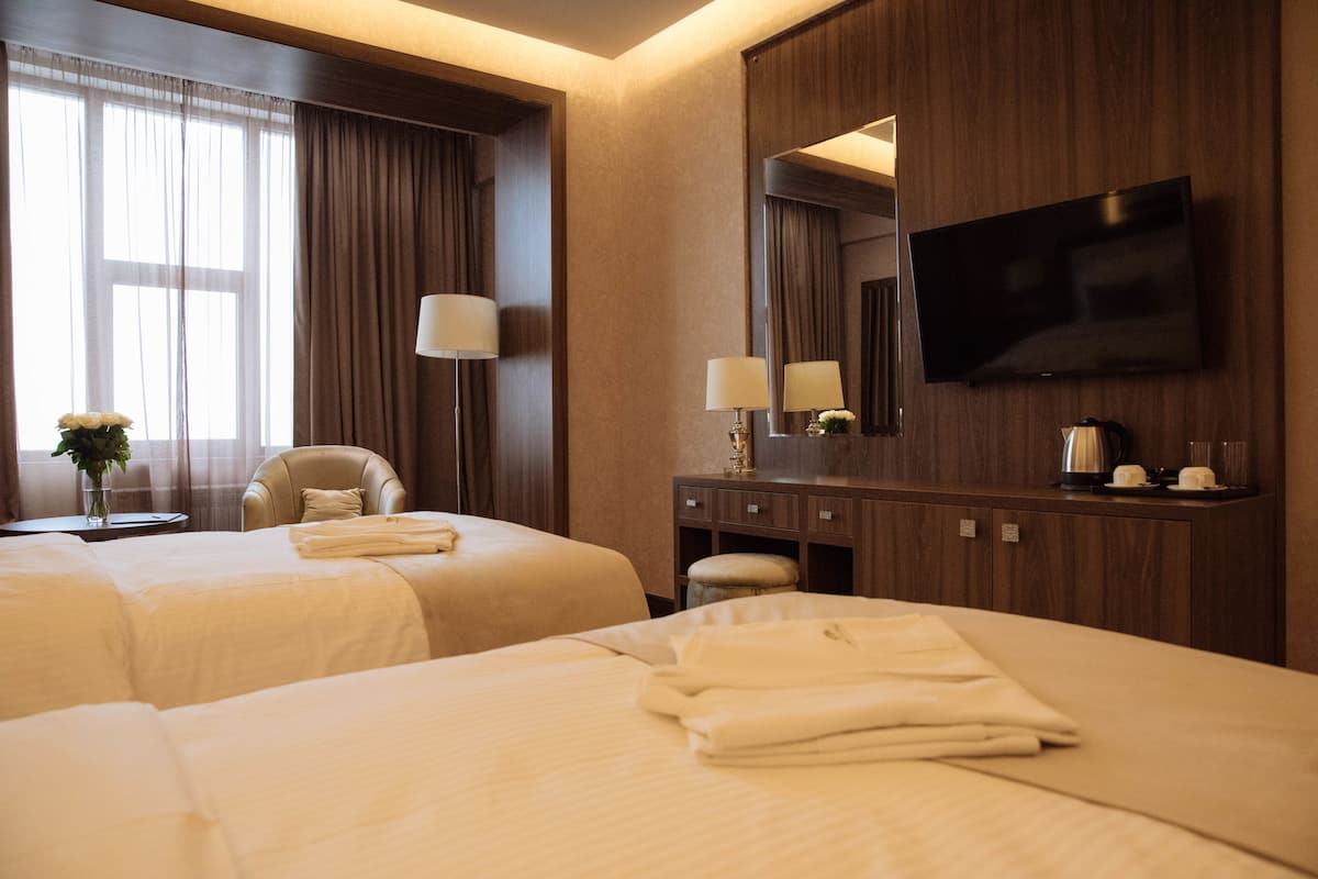 Premium bedding, minibar, in-room safe, blackout curtains