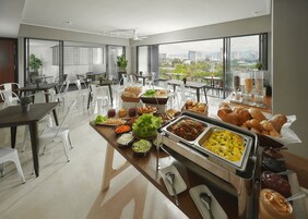 Daily continental breakfast (MYR 37.10 per person)