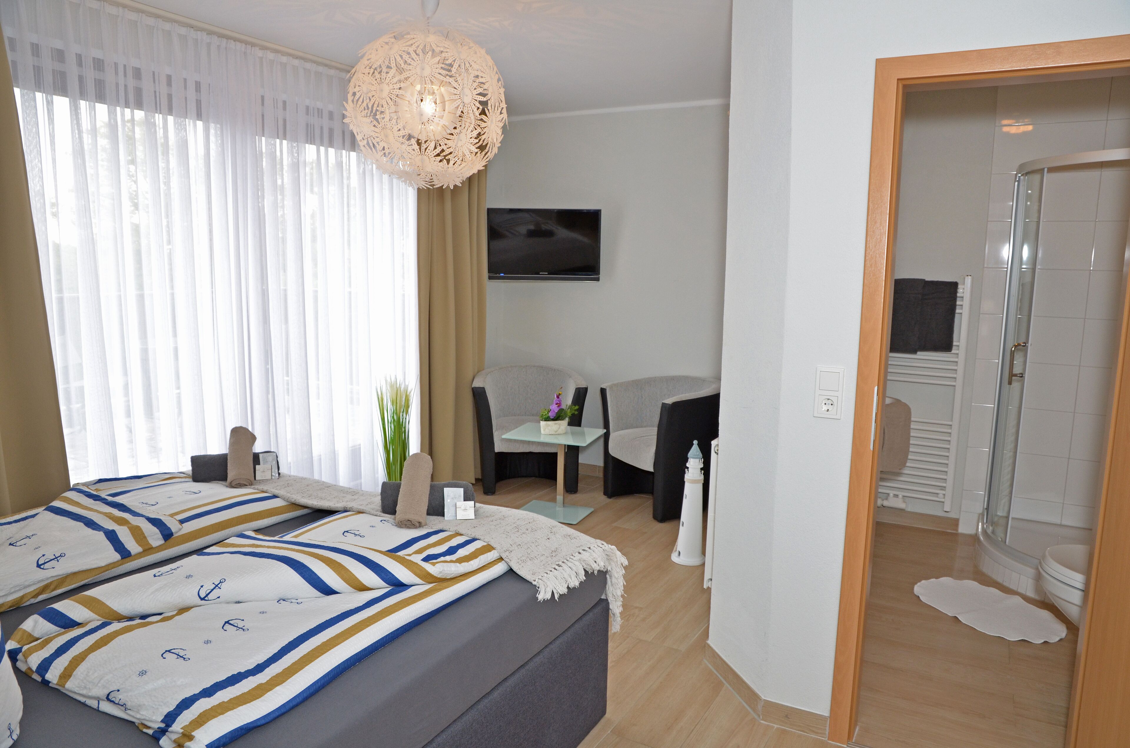 double room | blackout curtains, rollaway beds, free wifi, bed sheets