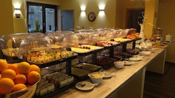Tägliches inbegriffenes Frühstücksbuffet