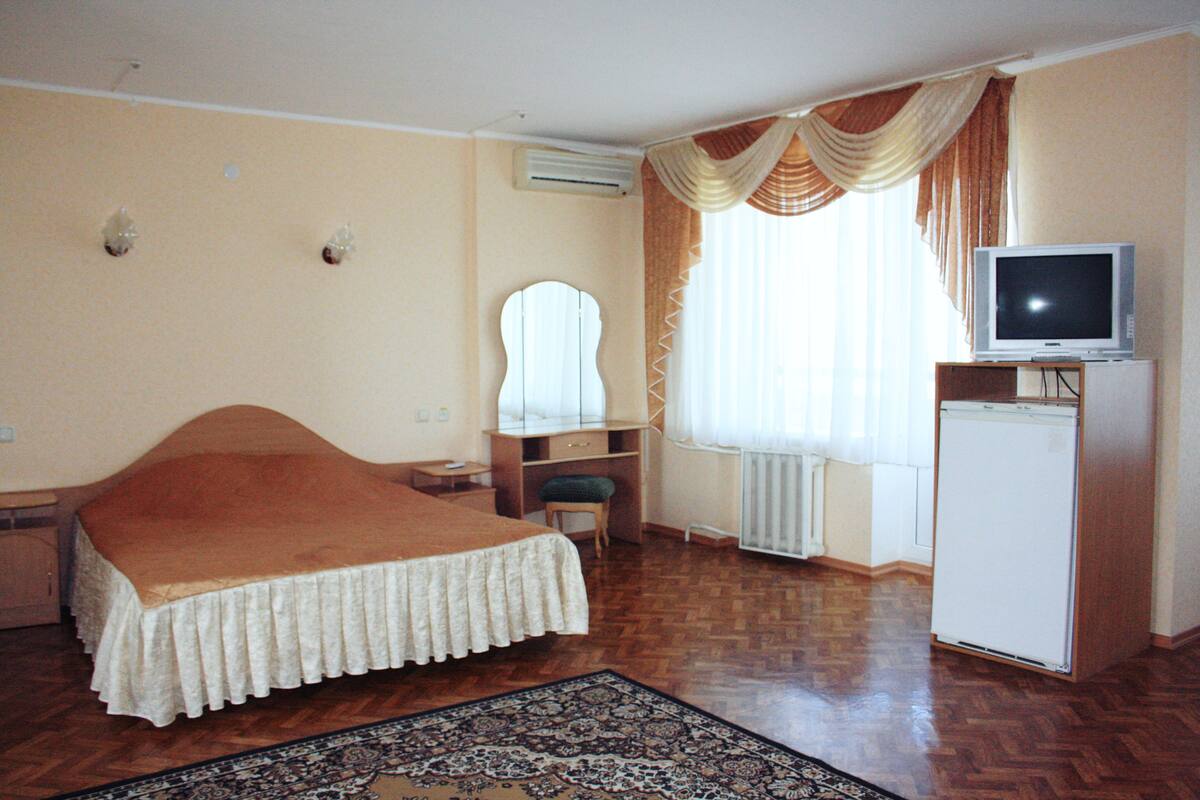Suite junior, 1 habitación | 1 dormitorio, ropa de cama de alta calidad, escritorio
