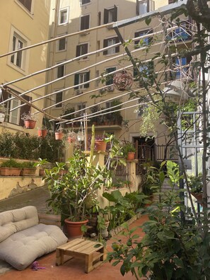 Flat-screen TV - Il Plancton (Rome)