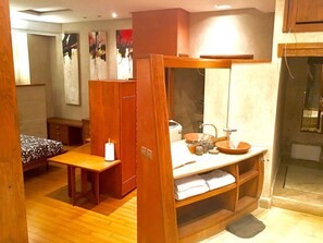 Studio | Living area | Flat-screen TV - Studio Luxe Hassan 2 (Casablanca)