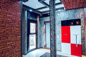 Exclusive Studio, 1 Bedroom, Kitchenette, Tower | Balcony - Studio Apartment in Old City (Baku)