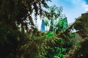 Exclusive Studio, 1 Bedroom, Kitchenette, Tower | Courtyard view - Studio Apartment in Old City (Baku)