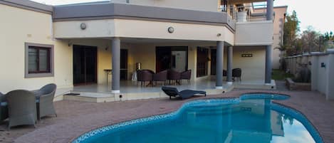 Outdoor pool, sun loungers