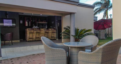 Four Pillars Lodge