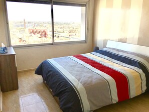 Deluxe Apartment, 2 Bedrooms | 1 bedroom, premium bedding, iron/ironing board, free WiFi - Luxurious Apartment 2 Mars (Casablanca)