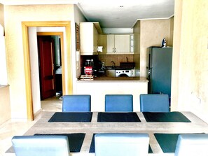 Luxury Apartment, 1 Bedroom, Terrace | In-room dining