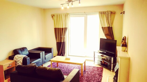 Unclassified image, 1 of 3, button - Central Waterfront Apartment (Liverpool)