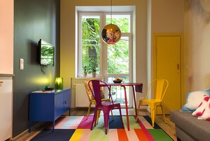 Standard Studio, Kitchen | In-room dining - Ekoidea - Funky Apartments (Kraków)