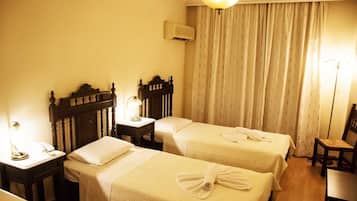 Minibar, in-room safe, desk, iron/ironing board