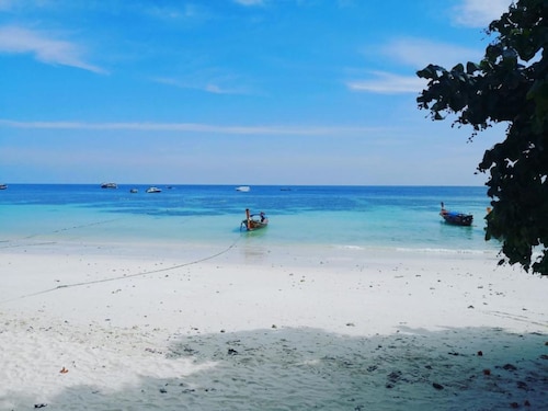  Charming Lipe Beach Resort