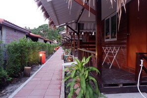 Property grounds - Charming Lipe Beach Resort (Koh Lipe)