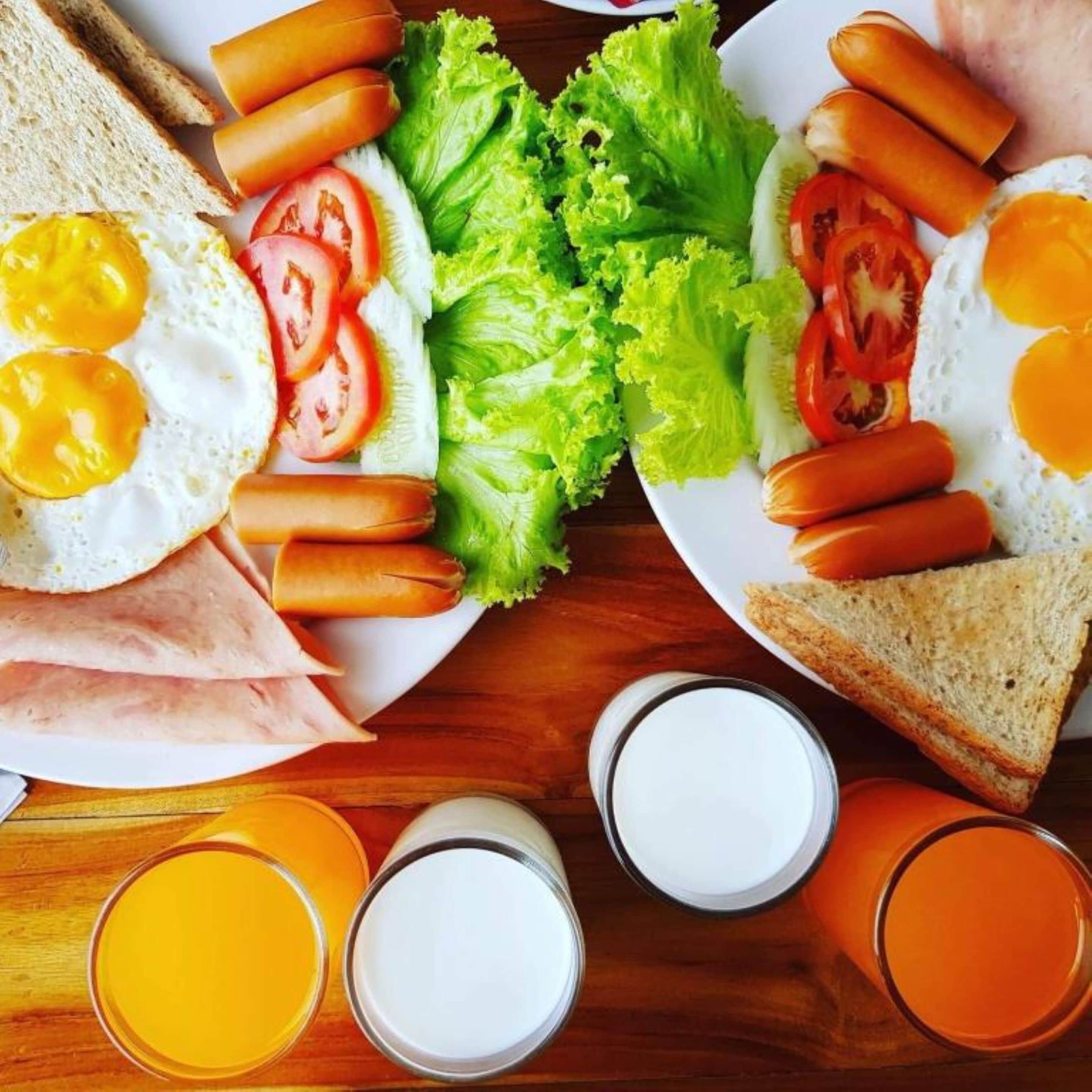 daily continental breakfast (thb 500 per person)