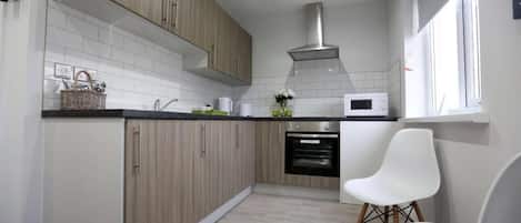 Wasserkocher mit Kaffee-/Teezubehör, Wasserkocher